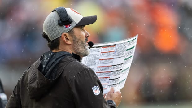 Oct 15, 2023; Cleveland, Ohio, USA; Cleveland Browns head coach Kevin Stefanski looks up from his play sheet against the San Francisco 49ers during the first quarter at Cleveland Browns Stadium. Mandatory Credit: Scott Galvin-USA TODAY Sports